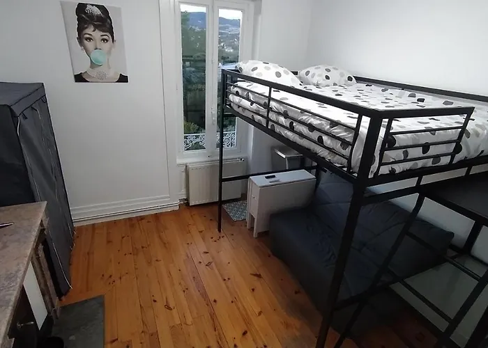 La Batisse De *