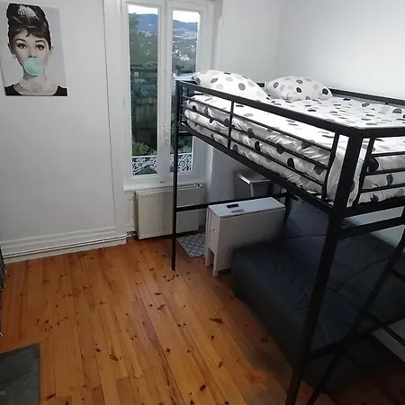 La Batisse De *